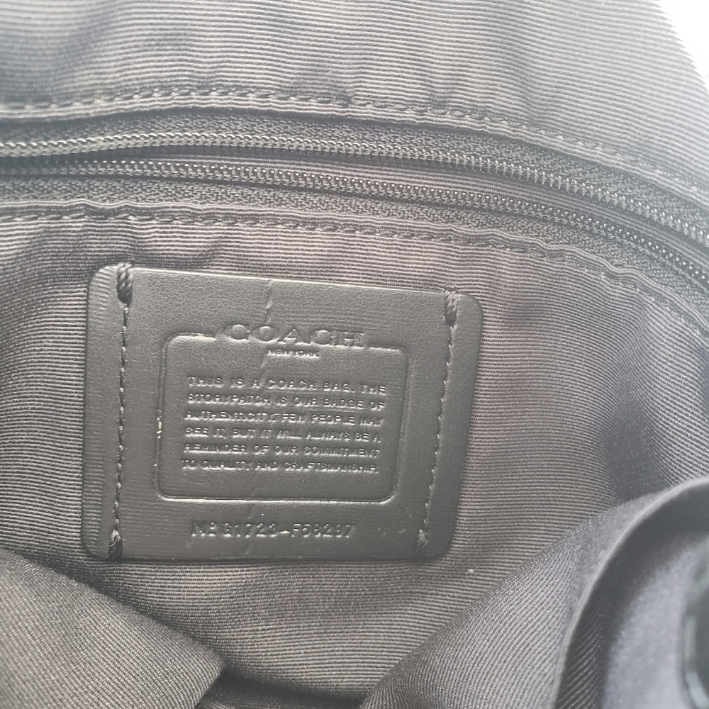 Coach Crossbody Bag - Picture 3 of 4